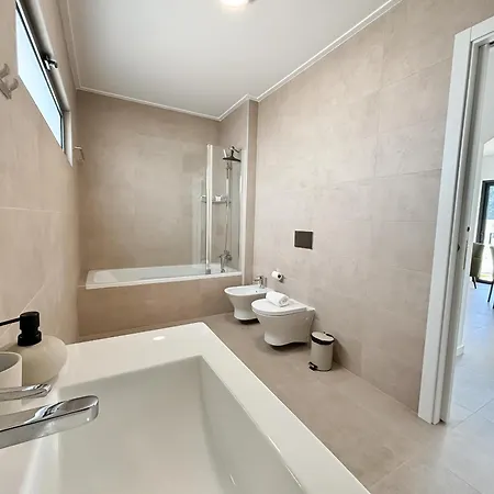 Casa Da Lagoa - By Sch * Foz do Arelho